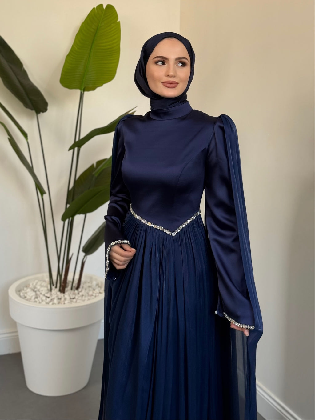 فستان سهرة ملكي - كحلي فاخر