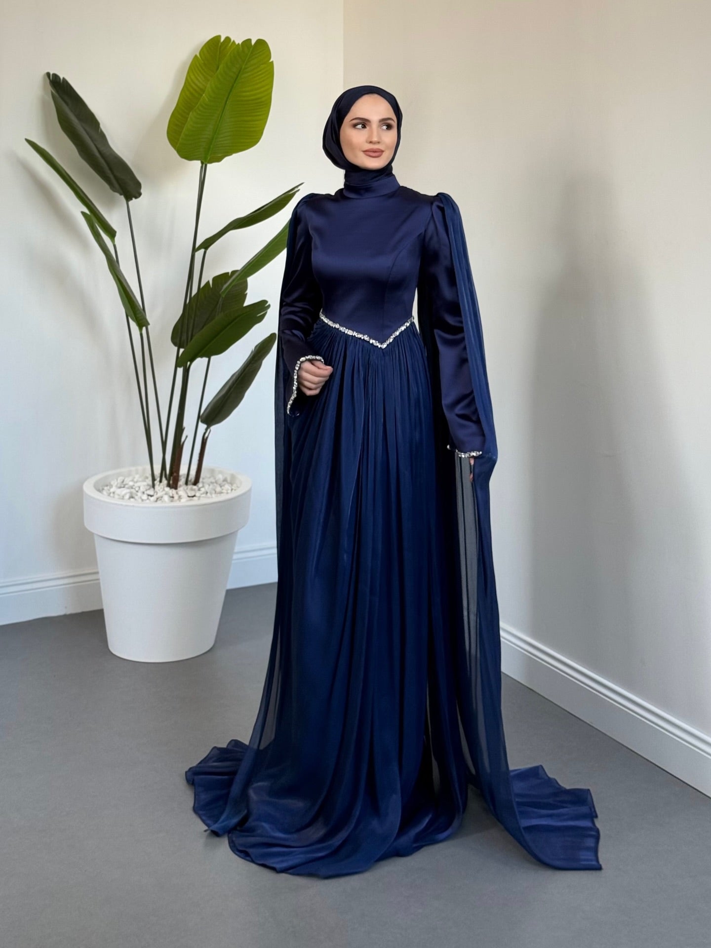 فستان سهرة ملكي - كحلي فاخر